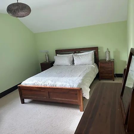 Matilda House Lägenhet Ferbane